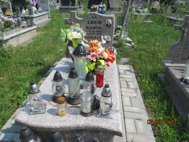 Grób Karol Lech